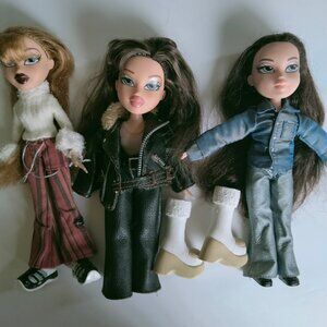 Bratz Dolls Lot (3) plus One pair of Bratz Shoes.